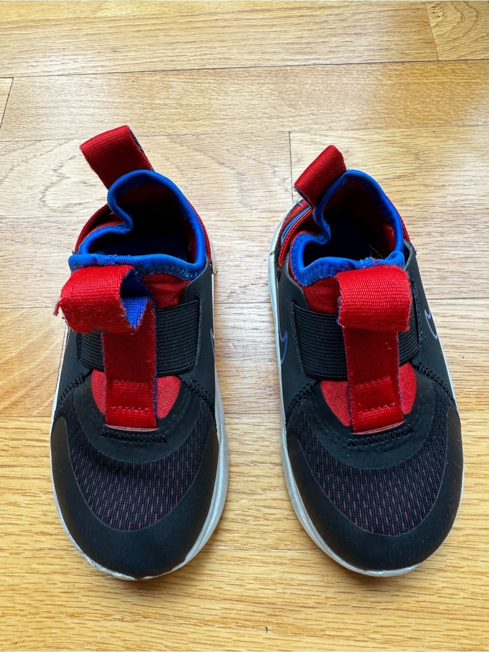 Nike Kids Slip-On Sneakers in Black, Red & Blue